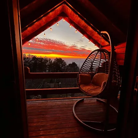 Paradise Hostel *