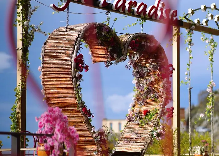 Paradise 旅馆 *